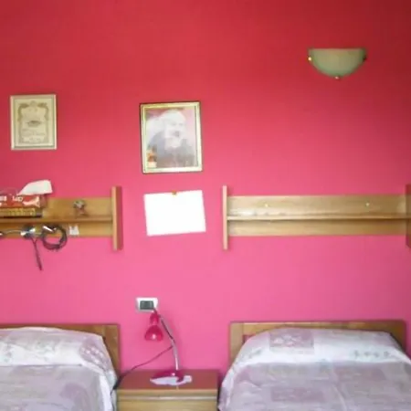 فندق مبيت وإفطار Gli Angeli 3*